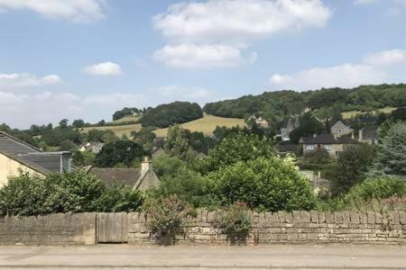 Skittles - Charming One Bedroom Apartment - Parking - Easy Access To Bath Box  Exteriör bild