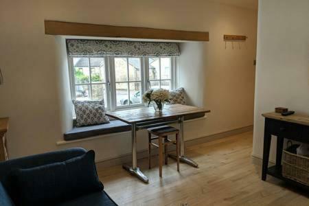 Skittles - Charming One Bedroom Apartment - Parking - Easy Access To Bath Box  Exteriör bild