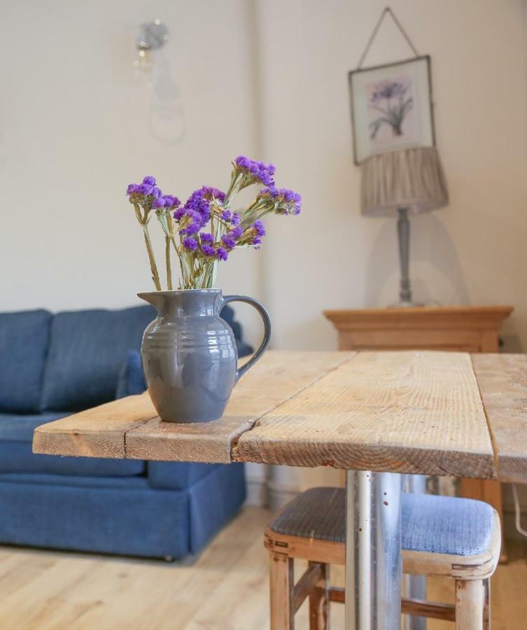 Skittles - Charming One Bedroom Apartment - Parking - Easy Access To Bath Box  Exteriör bild